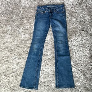 Stretch kick boot jeans